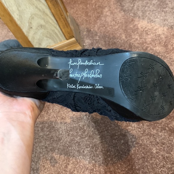 Kardashian Heel - Picture 3 of 6